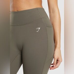 NWOT Gymshark Pocket Training‎ Leggings Camo Brown Size Small